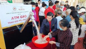 ATM gạo - Trao gửi yêu thương