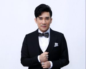 Ca sĩ Quang Hà